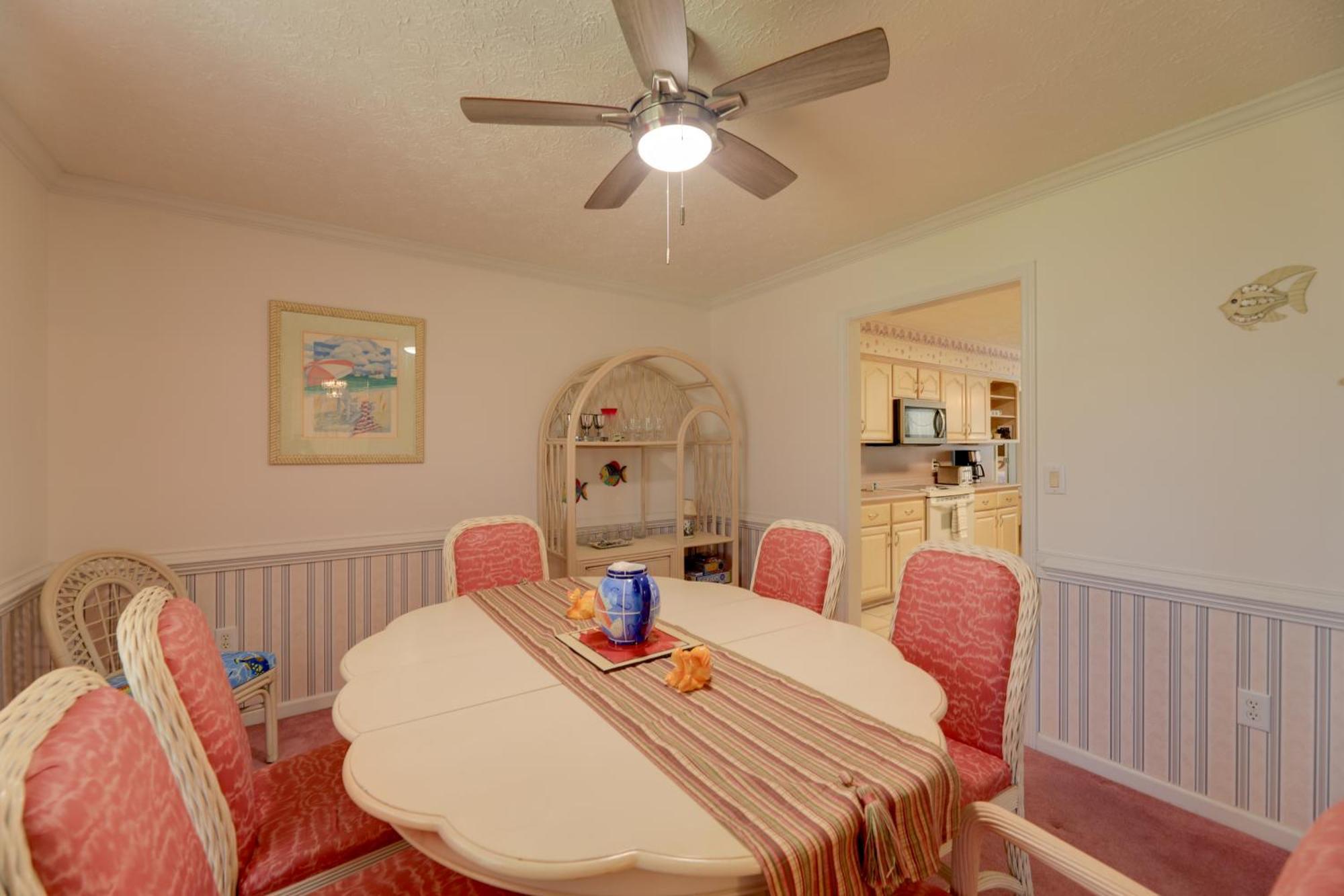 Pine Knoll Shores Getaway - Walk To Beach! エクステリア 写真