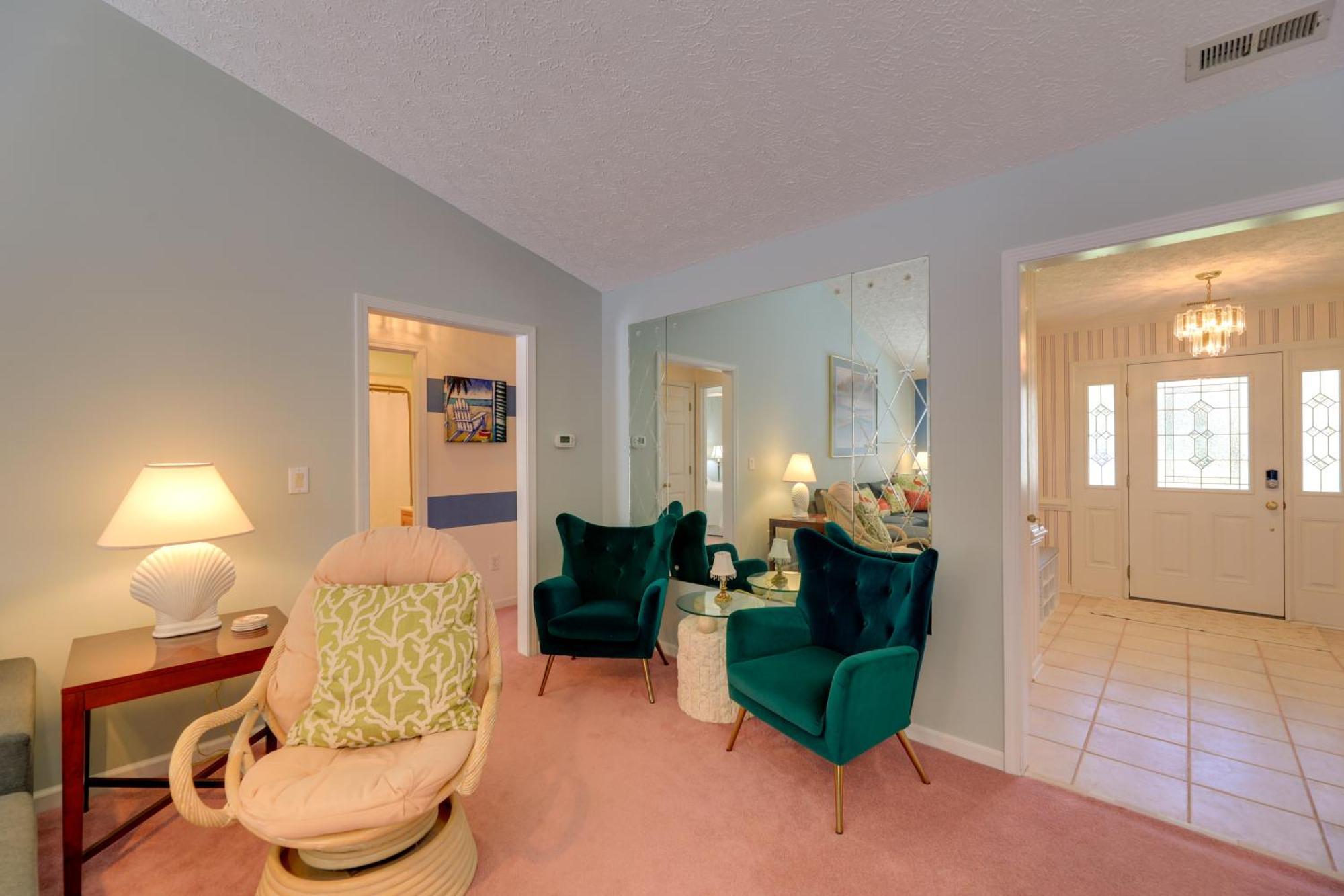Pine Knoll Shores Getaway - Walk To Beach! エクステリア 写真